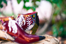 Load image into Gallery viewer, Bee